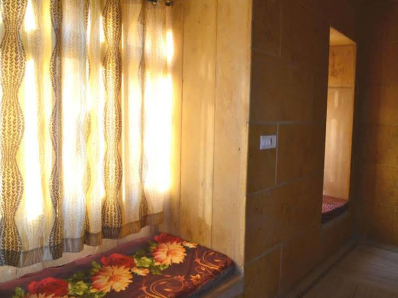 Hotel Qutub Villa Джайсалмер Экстерьер фото